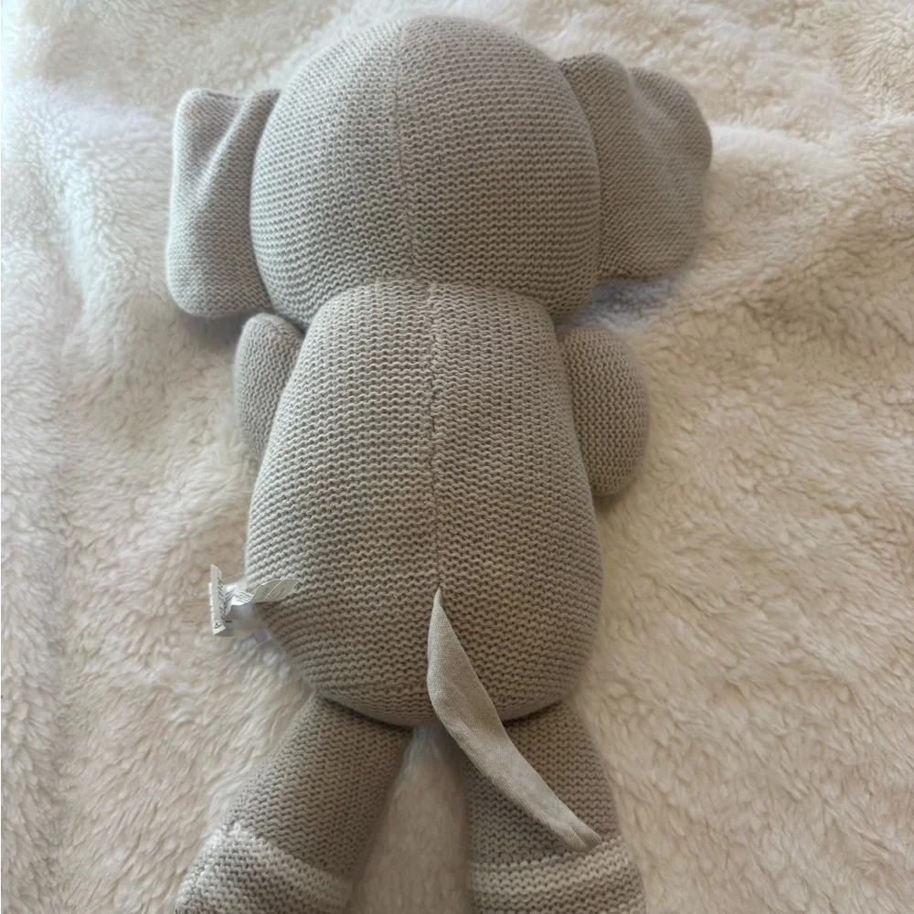Knit Plush Toy - Gray